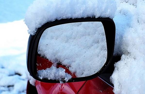 KÖLTSÉGCSÖKKENTÉS - 10 tuti tipp a téli autózáshoz