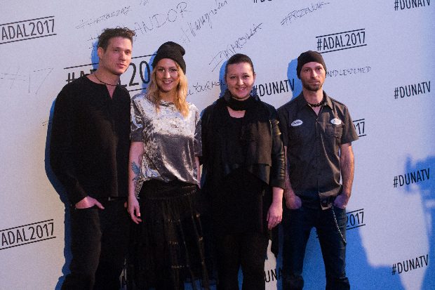 Nem titkolják tovább! Ezért tűnt el a magyar sztárpár 1