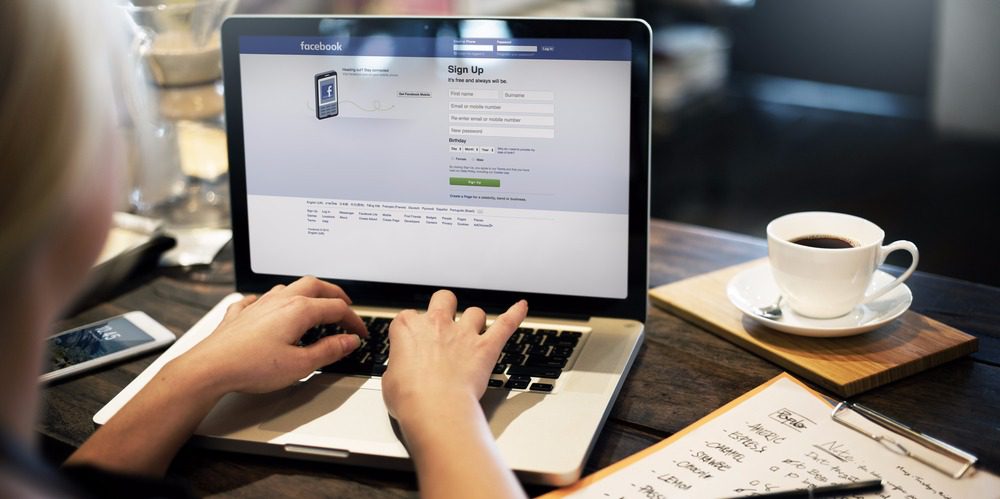 Álhírszűrő eljárást vezet be a Facebook Németországban