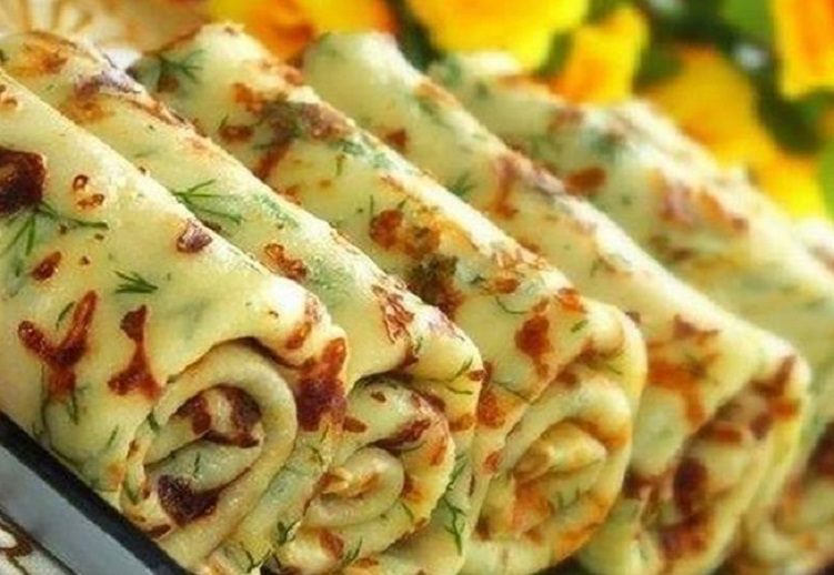 Sajtos palacsinta tele finomságokkal