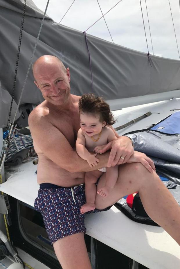 Hajas babát szült a fodrász 1