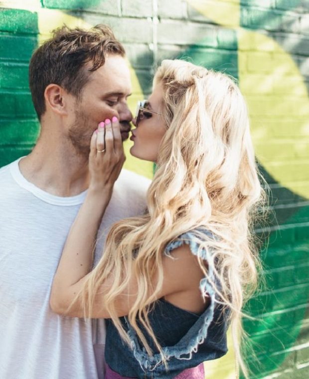 Ne Valentin-napon szeress! Évente 365 napod van rá...! 1