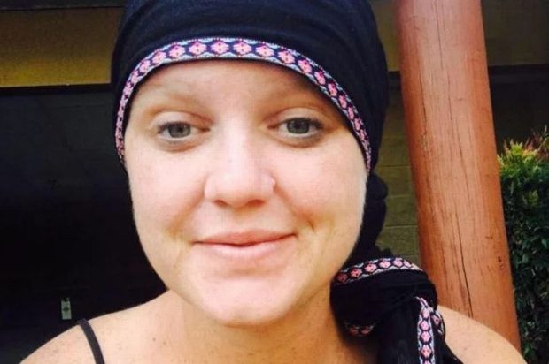 Négyes ikreket szült a rákos asszony