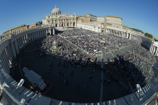 Szent háború: leszámol a korrupcióval a Vatikán