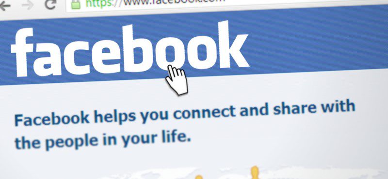 Világszerte törli a Facebook a felhasználókat