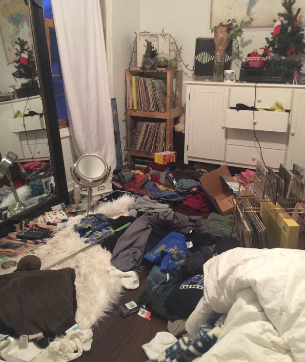 Horrorbalesetet szenvedett egy lány, mert rendetlenség volt a szobájában