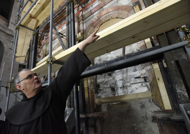 Döbbenetes fotók kerültek elő Jézus sírjáról