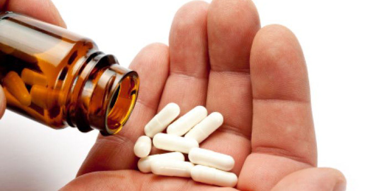 Ezért ne vegyél be ibuprofen tartalmú fájdalomcsillapítókat, ha elmúltál 40 éves!