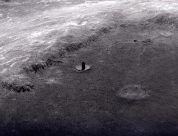 Fotókkal bizonyítják, hogy tényleg van valami rejtélyes dolog a Holdon - VIDEÓ 1