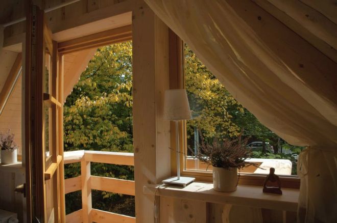 Nézz be ennek a háznak az ablakán és próbáld elfojtani az irigységet! 11