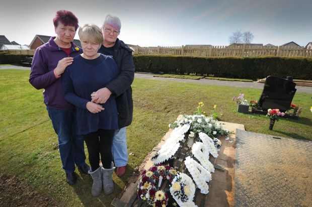 Óriási baki a temetésen, sokkot kaptak a gyászolók