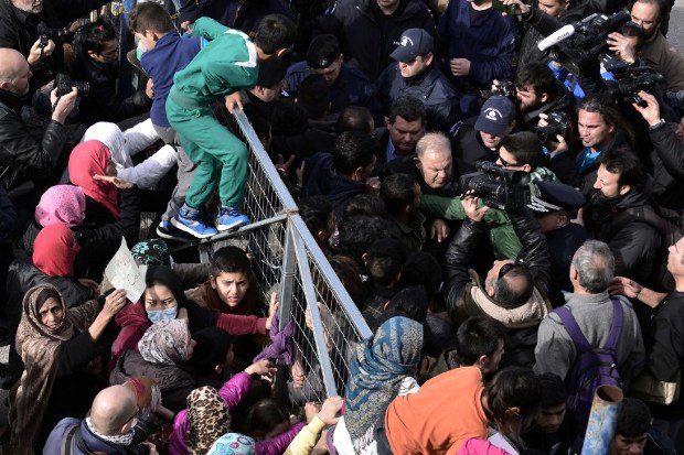 Vihar előtti csend a Balkánon, mozgolódnak a migránsok