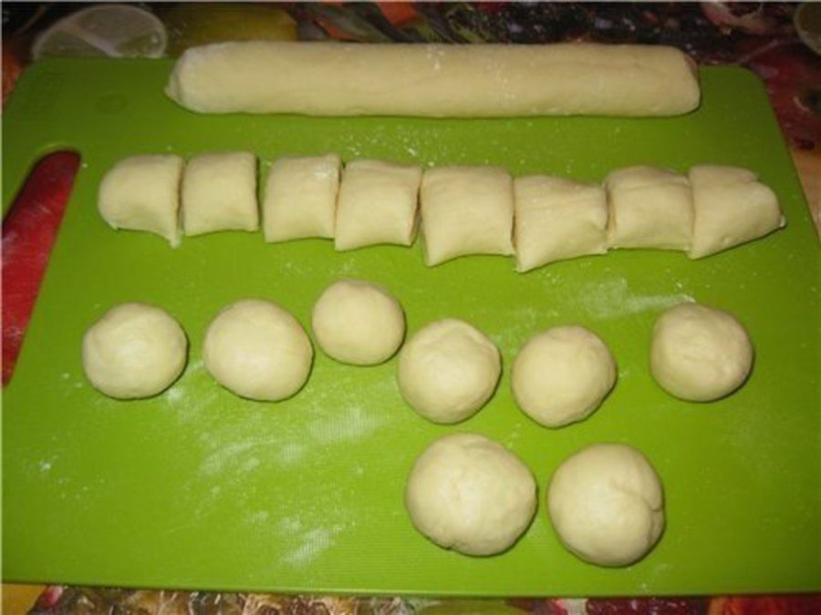 túrógolyók felveszik a versenyt a légínycsiklandóbb fánkkal is