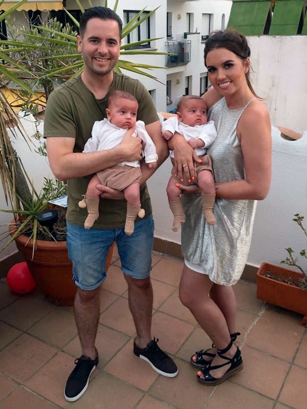 Anyaméhben műtötték meg az ikreket 1