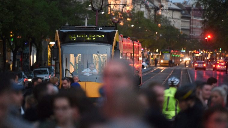 Tüntettek a civil szervezetekről szóló törvénytervezet ellen