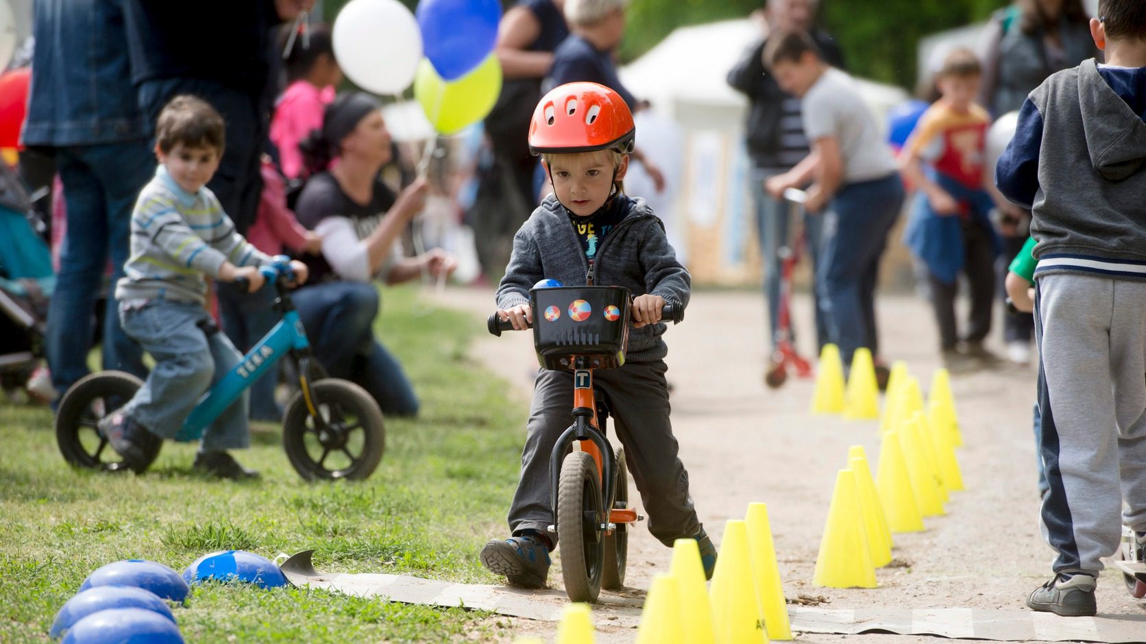 Országos Rendőr- és Tűzoltónap - a rendőrök és a tűzoltók a Városligetben gyülekeznek