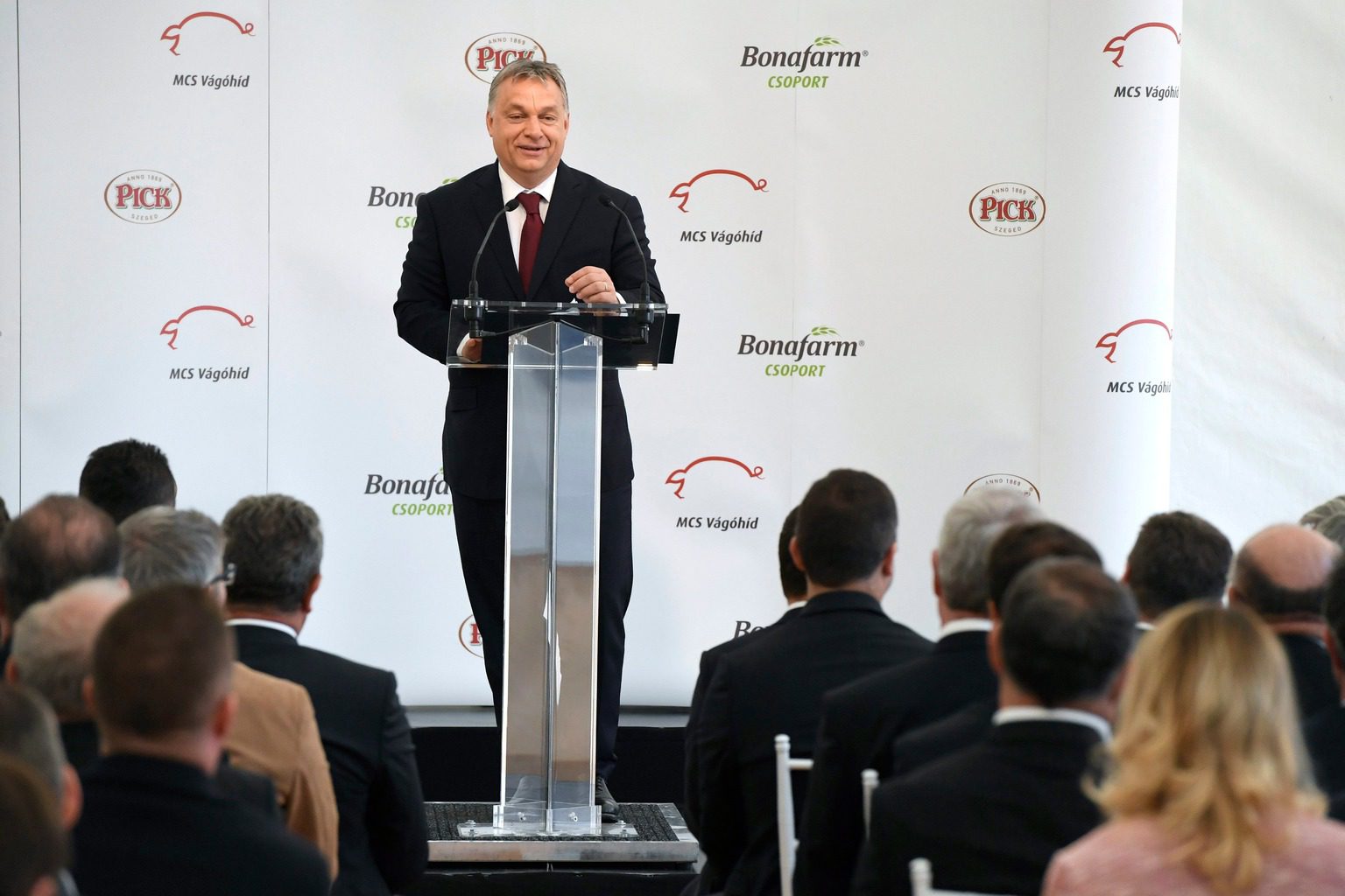 Orbán Viktor: Egy olyan háborúban állunk nyerésre, hogy megmaradjon a húsipar és ne tűnjenek el a kiváló magyar termékek