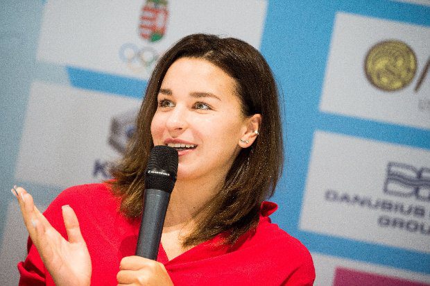 Egerszegi Krisztina új szerepben, nem hinnéd, kit támogat a bajnoknő