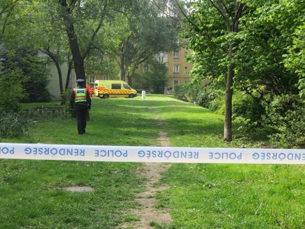 Félelem és rettegés Tatabányán, két embert öltek meg egy nap alatt!