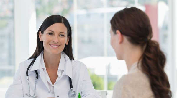 Már középiskolában érdemes elsajátítani a helyes emlő önvizsgálatot