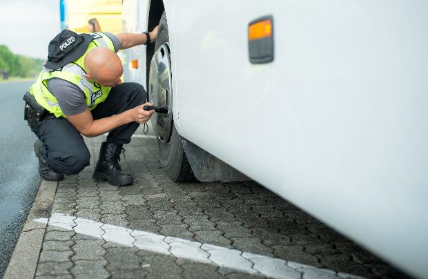 Megdöbbentek az osztrák rendőrök a magyar diákbusz miatt