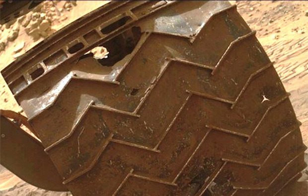 Mégis van élet a Marson, penészedik a Curiosity burkolata 2