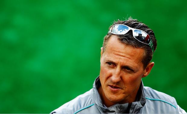 Pletykálnak a dokik, Schumacher jobban van! Szavakat suttog