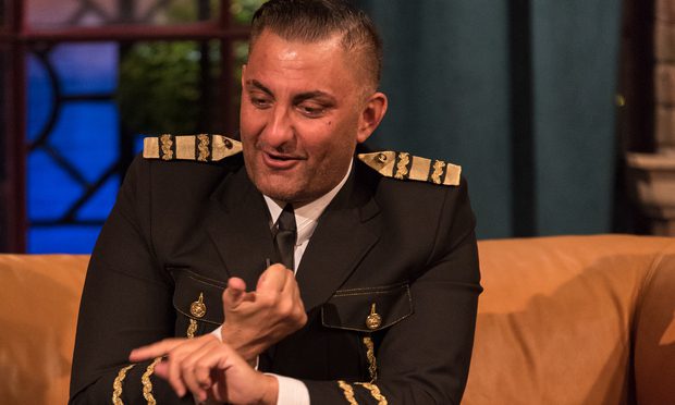 Százmilliókat és több mint tíz kiló aranyat foglaltak le Győzikétől!