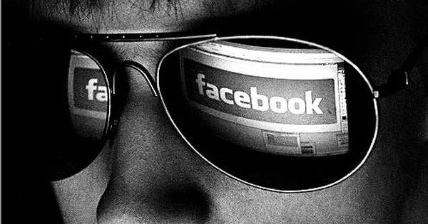 Vigyázat, újabb csalók a Facebbok-on! Lopják az adatokat!