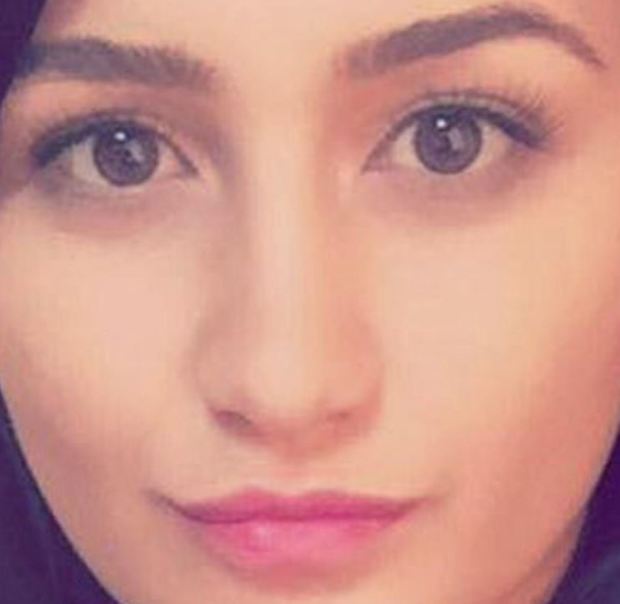 A fodrászát kérte meg, hogy töltse fel az ajkait: durva, ami ezután történt