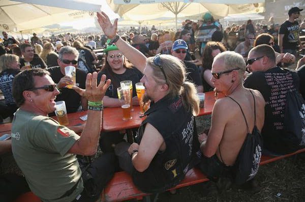 A németek 7 km-es sörvezetéket építenek a szomjas népnek!