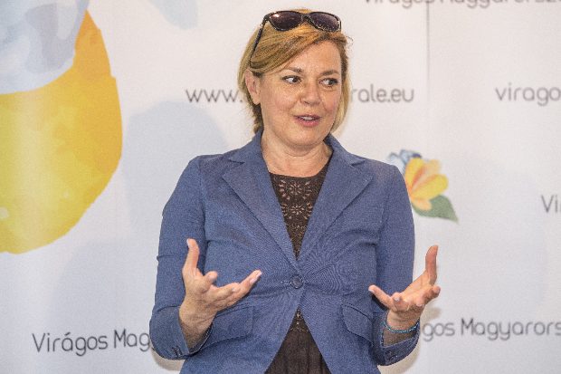 Botrány, újra visszaélnek Borbás Marcsi nevével