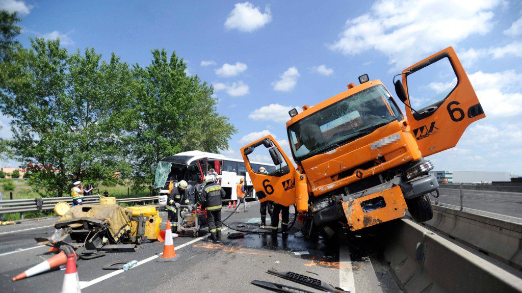 Videón a szigetszentmiklósi baleset utáni állapotok