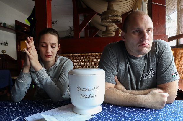 Fordulat a szeméttel teli urna ügyében Megszólal a vidéki krematórium 1