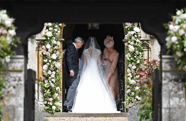 Fotók az év legjobban várt sztár esküvőjéről! Elképesztően szép volt a menyasszony 1