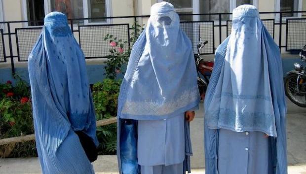 Három lánytestvérből álló kivégzőosztag állt bosszút 13 év után...