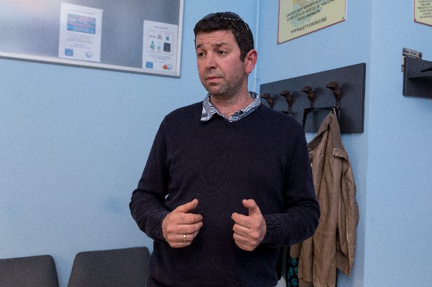 Kád helyett a mosóba viszik kedvencüket a gazdik Budapesten 1