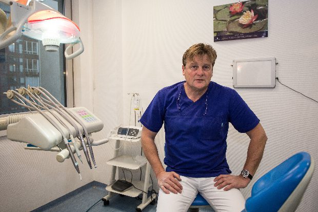 Kétmillió magyar van veszélyben! A lassú méreg nagyon megbetegít