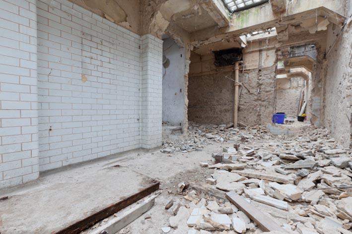 Vécét vett Laura magának, most őrült luxusban él a föld alatt… 3