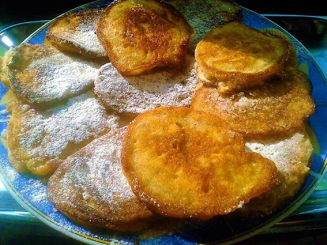 Almás amerikai palacsinta