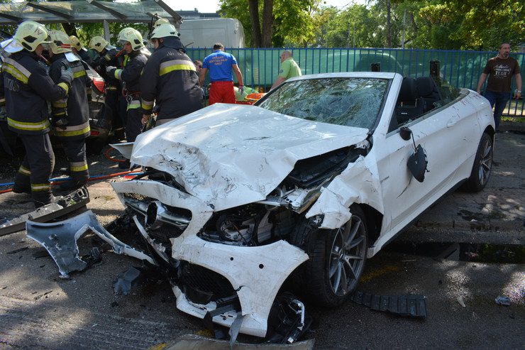 Boszorkányüldözést folytatnak az irányomba - mondta a tömegbalesetet okozó Mercedes sofőrje