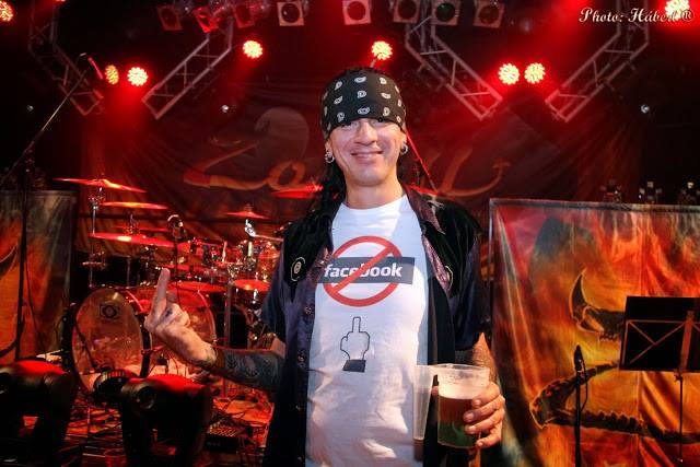 Létezik olyan, aki nincs fent Facebookon? Igen, és meg is kérdeztük, hogy miért