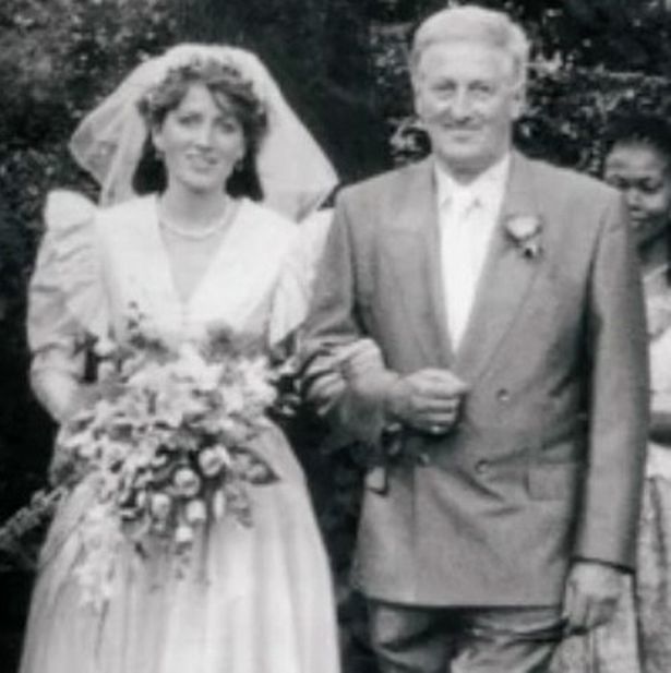 A rákos édesanyának már csak két éve van hátra – aztán úgy dönt, hogy elválik