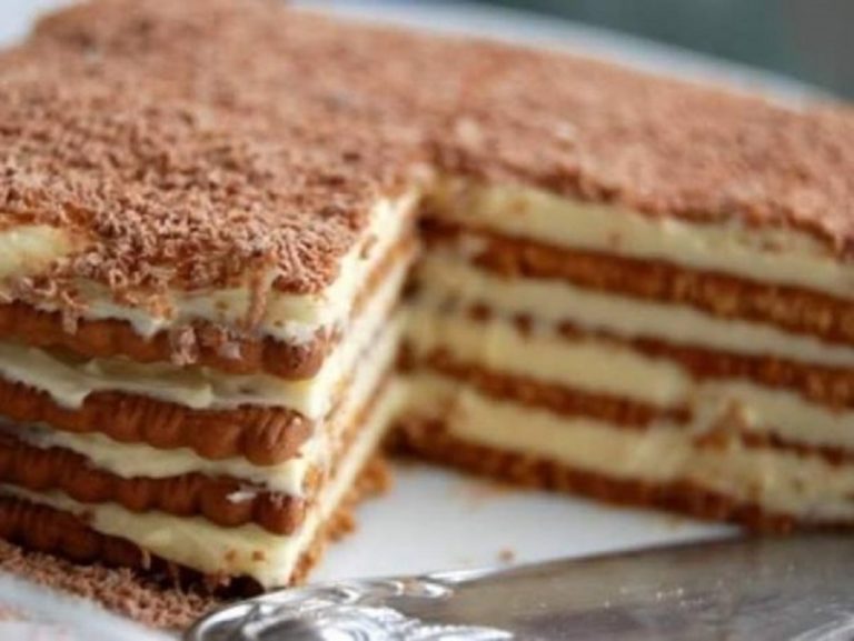 Krémes keksztorta, sütés nélkül, percek alatt elkészíthető