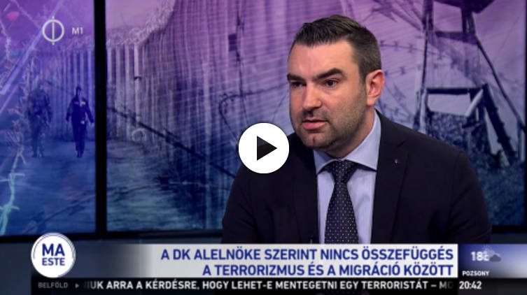 Lomnici: az amerikai demokratákban több a hazafias érzés, mint a magyar baloldalban