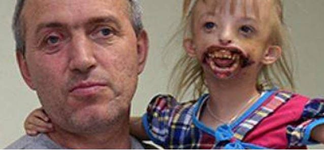 A 42 éves nagymama teherbe esett, amikor a baba megszületett, még az orvosok is megdöbbentek!