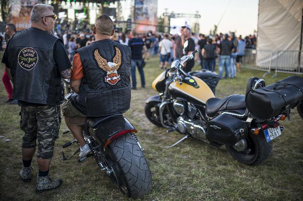 Eddig bírta, kitálalt Dévényi Tibi bácsi a fesztiválbotrányról! 1