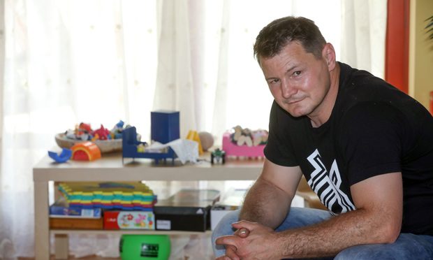 Nem engedik haza a kórházból Erdei Zsolt újszülött gyermekét