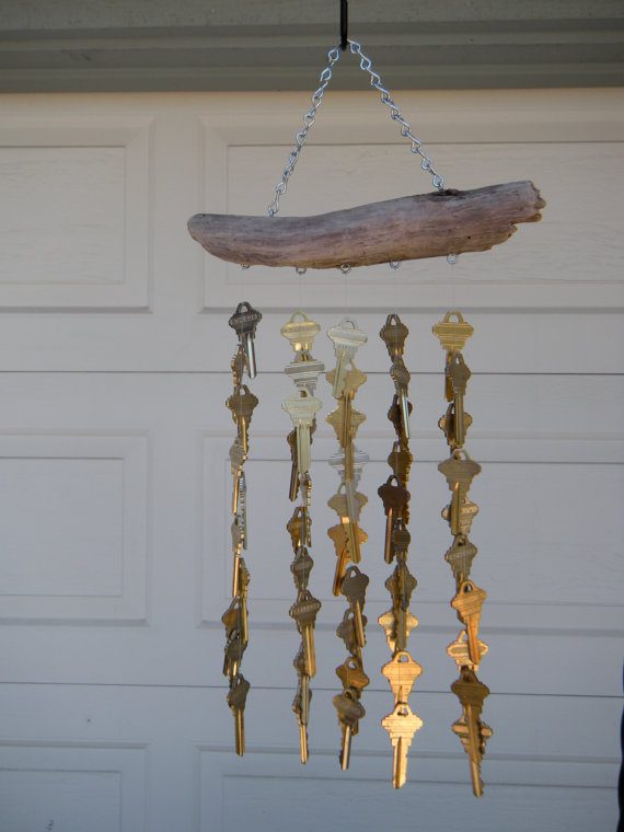 Készíts varázslatos szélcsengőt régi kulcsokból házilag