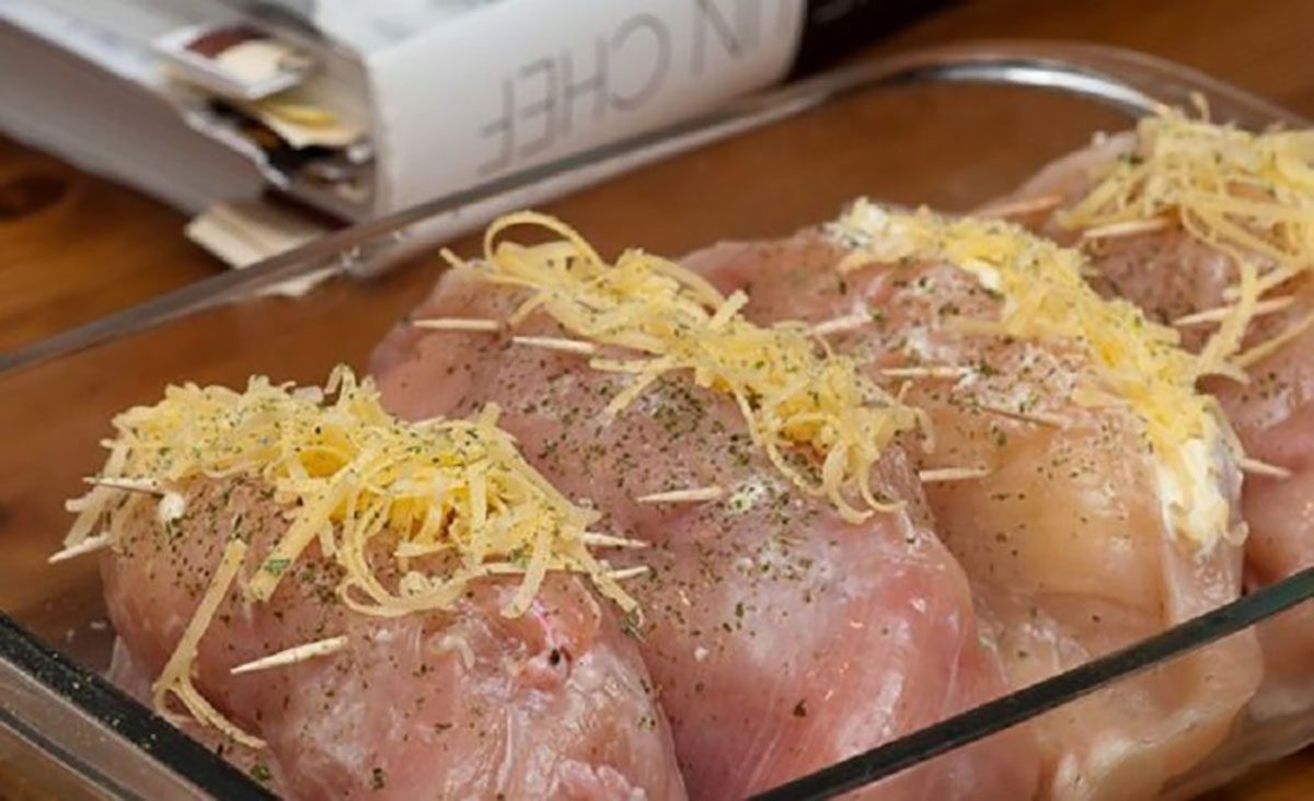 Pikáns töltött csirkemell - ezt ki kell próbálnod!